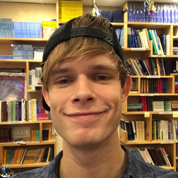 Meet your Posher, Andrewandrew - Picture 1 of 1